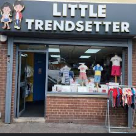 Little trendsetter floral romper 2T - Picture 5 of 5